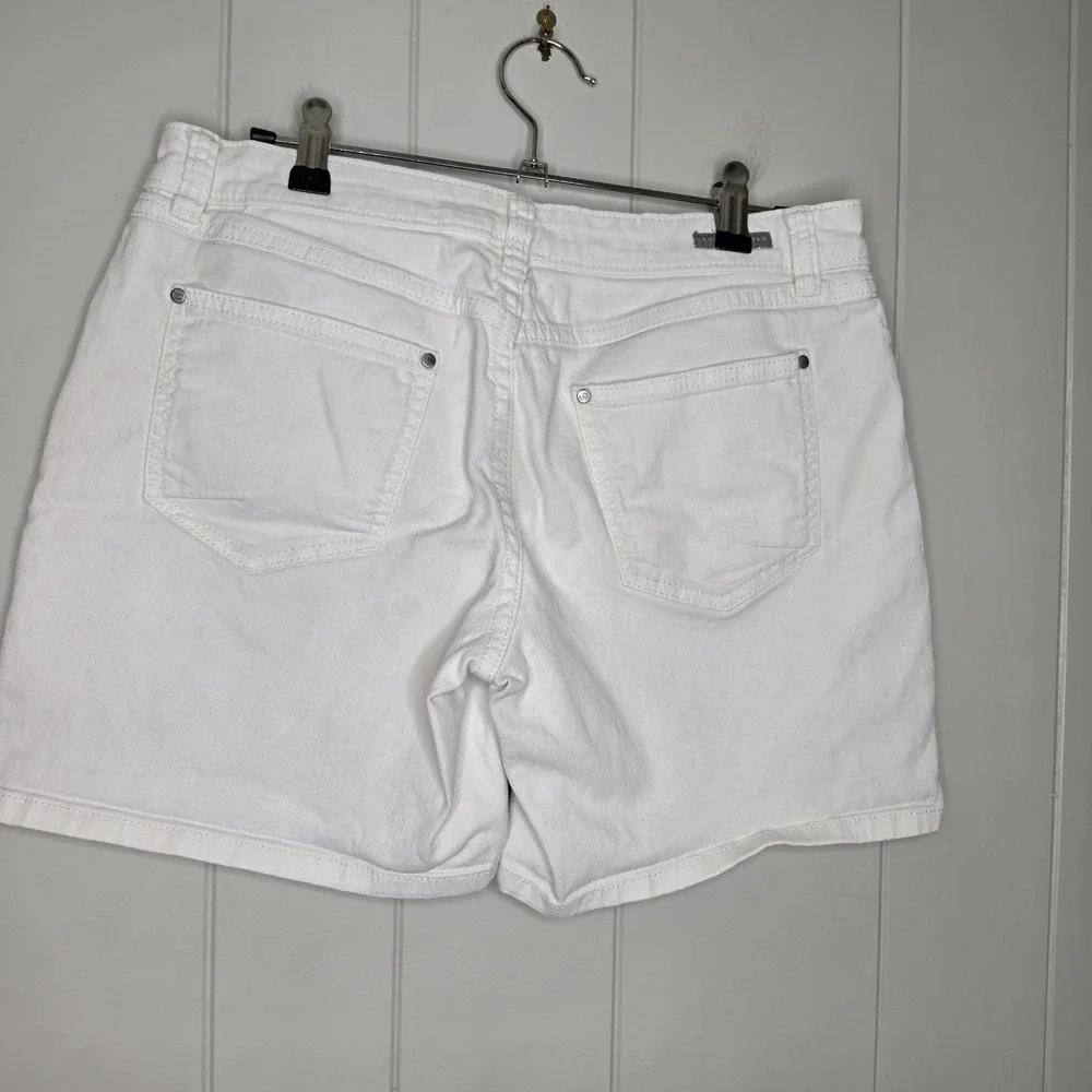 LC Lauren Conrad Denim White Shorts Size 8
